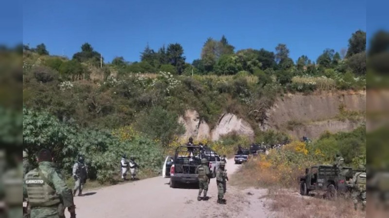 Chinicuila: abandonan 6 cadáveres, en carretera; 4 estaban calcinados  