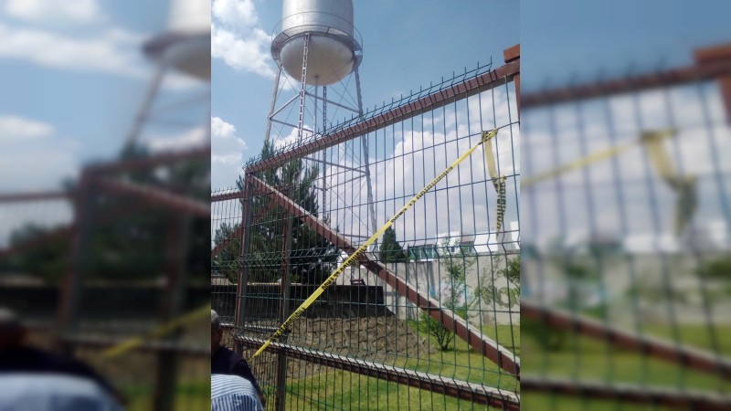 Morelia: hombre muere tras lanzarse desde lo alto de un tanque elevado  