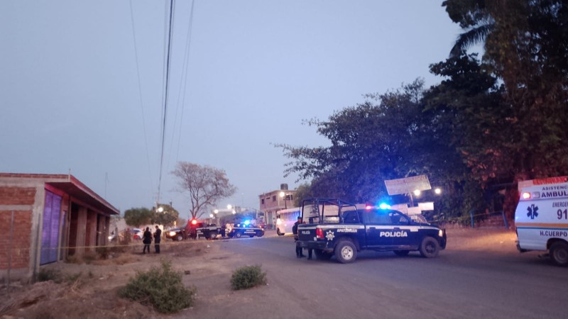 Ejecutan a un policía mientras conducía una moto, en Apatzingán 