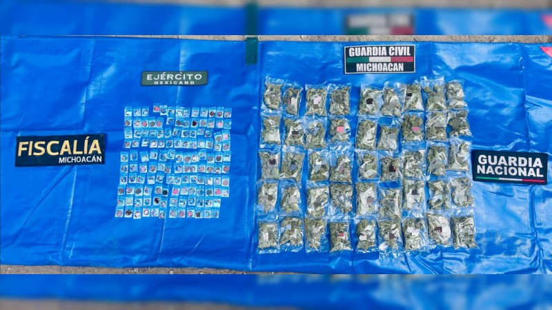 Tras operativo, atrapan a 2 con 173 ‘grapas’ de droga, en Uruapan 