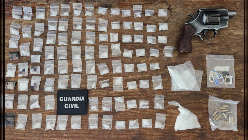 Zamora: presume SSP aseguramiento de droga y arma 