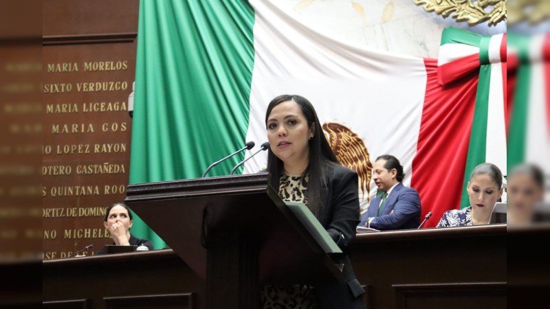Presenta Liz Hernández iniciativa para que resoluciones judiciales sean comprensibles 