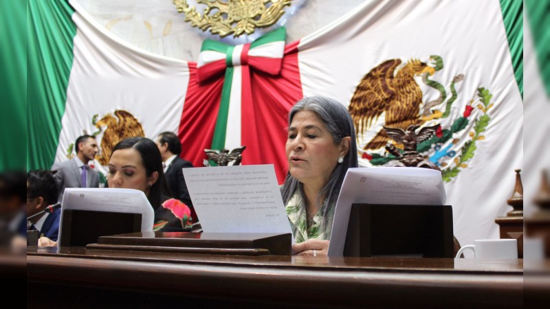 Propone Mayela Salas, prohibir el uso de plástico en eventos de instancias públicas