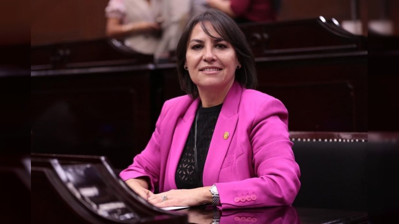 Intereses de los michoacanos en primer lugar, compromiso del GPPAN: Lariza Pérez