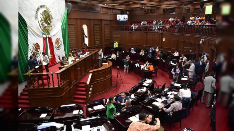 Aprueba 75 Legislatura creación de la presea Manuel Buendía