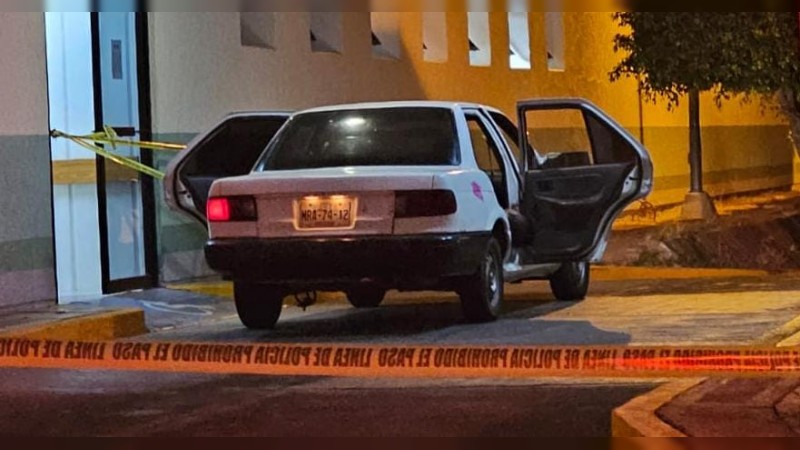 Muere hombre afuera de hospital tras ser baleado, en Zamora 