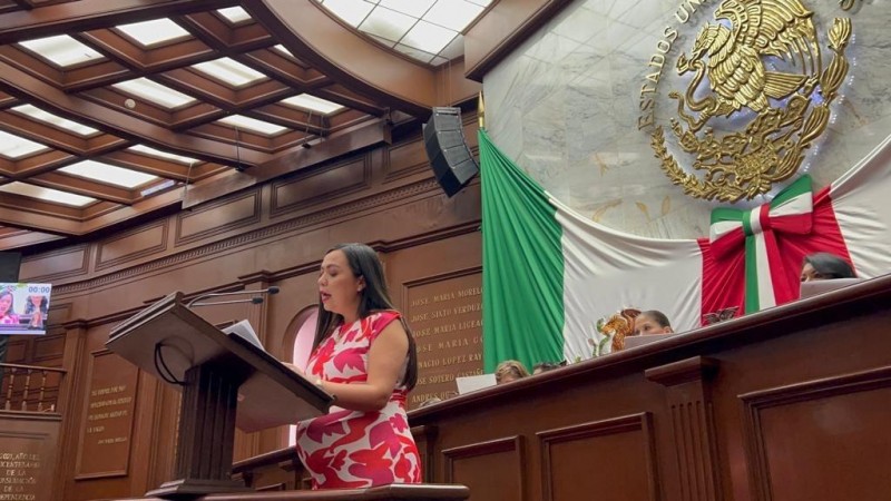 Presenta Liz Hernández Iniciativa Yanin en pro del medio ambiente