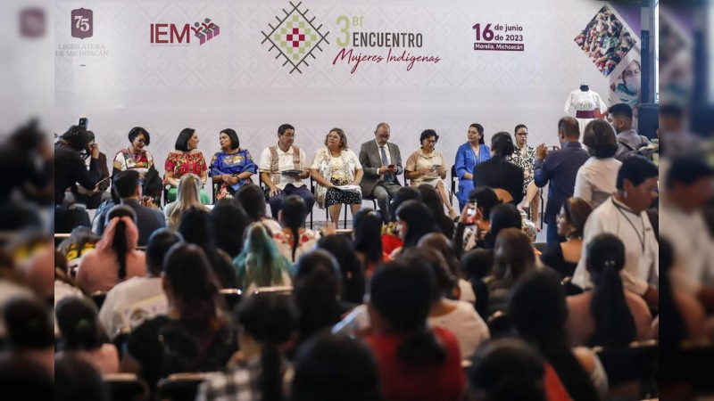 Con reconocimiento a mujeres, inauguran IEM y Congreso Encuentro de Mujeres Indígenas