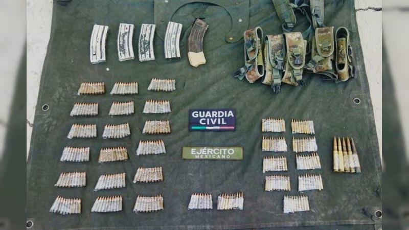 Militares y policías desmantelan narcocampamento, en Apatzingán  