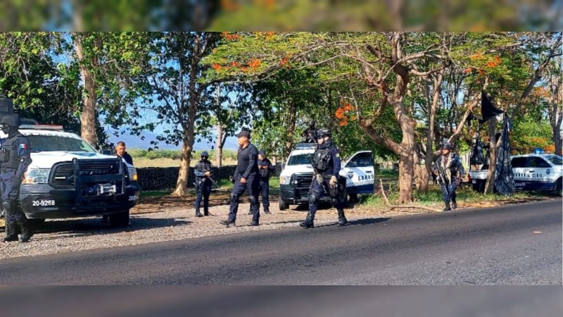 Fuerzas policiacas garantizan libre tránsito en vialidades de Tierra Caliente