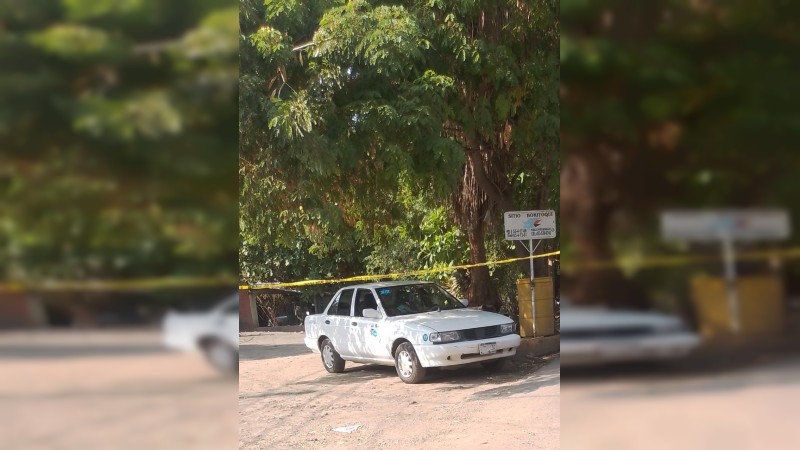 Apatzingán: ejecutan a taxista, en la colonia Vista Hermosa 