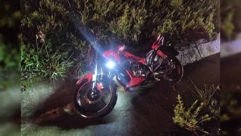 Muere motociclista tras derraparse, en Ciudad Hidalgo 