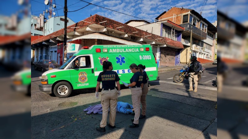 Muere mujer tras ser arrollada por un urbano, en Uruapan 