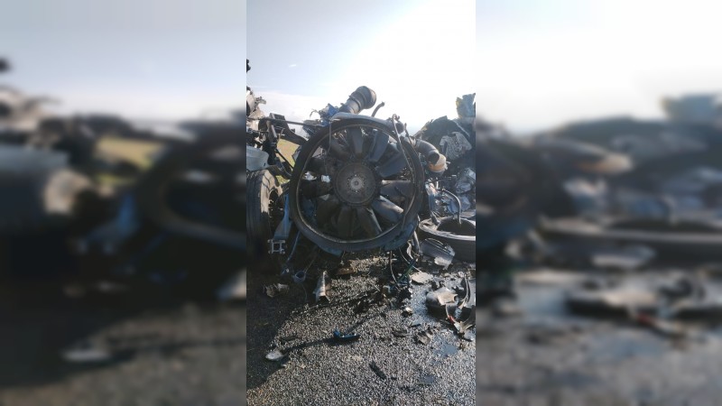 Autopista de Occidente: choque de tráileres deja 2 muertos 