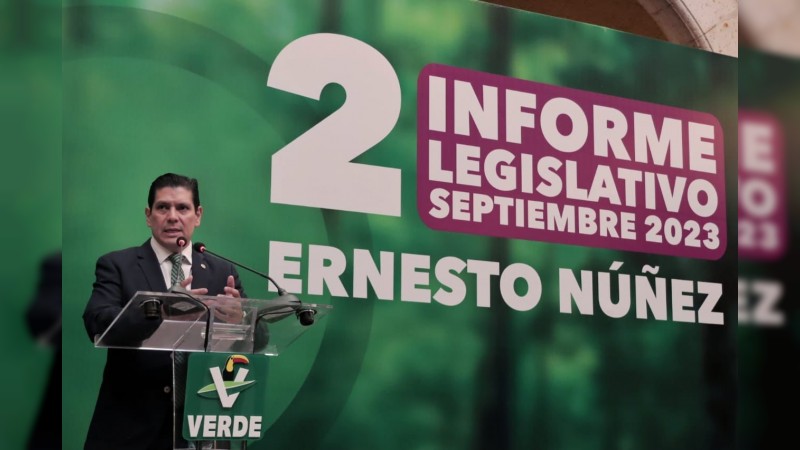 Presenta Ernesto Núñez segundo informe legislativo 