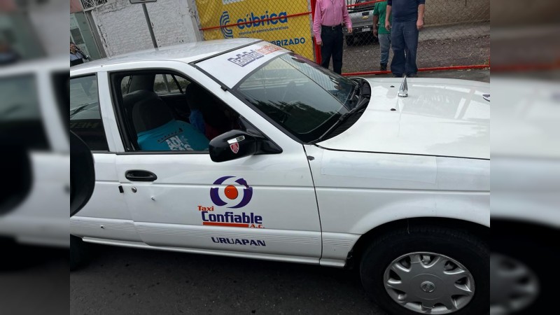 Ejecutan a taxista, en calles de Uruapan 