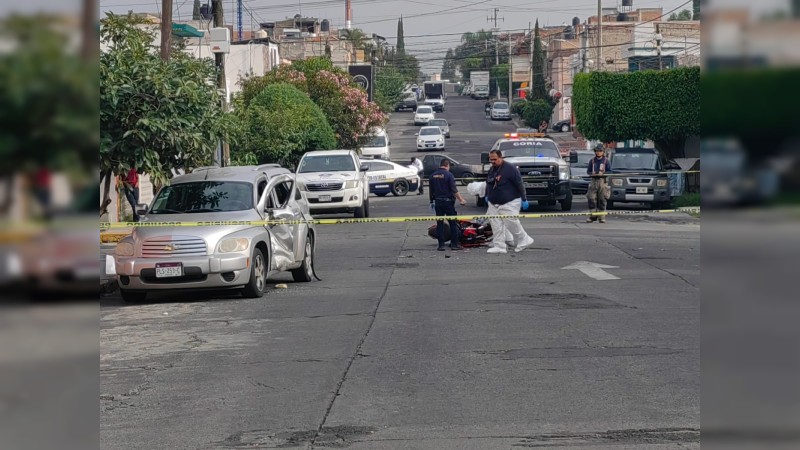 Morelia: perece motociclista tras choque con camioneta 