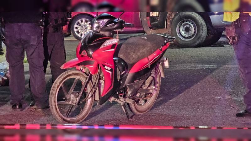 Motociclista atropella y mata a adulta mayor, en Zamora 