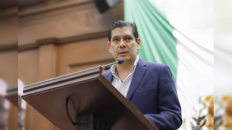Imprescriptibles, daños al ambiente, propone Ernesto Núñez