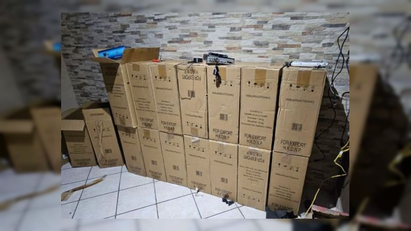 Tras cateo, aseguran más de 40 mil cajetillas de cigarros ‘patito’; en Apatzingán
