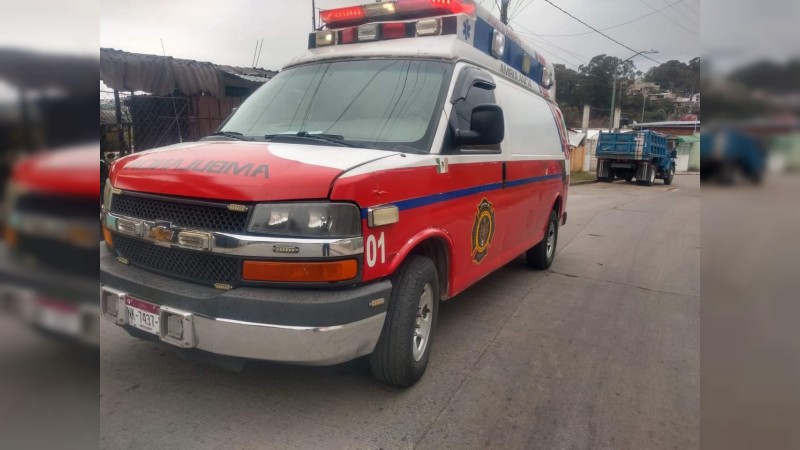 Niño de 11 años muere tras caer de camioneta en movimiento, en Zitácuaro