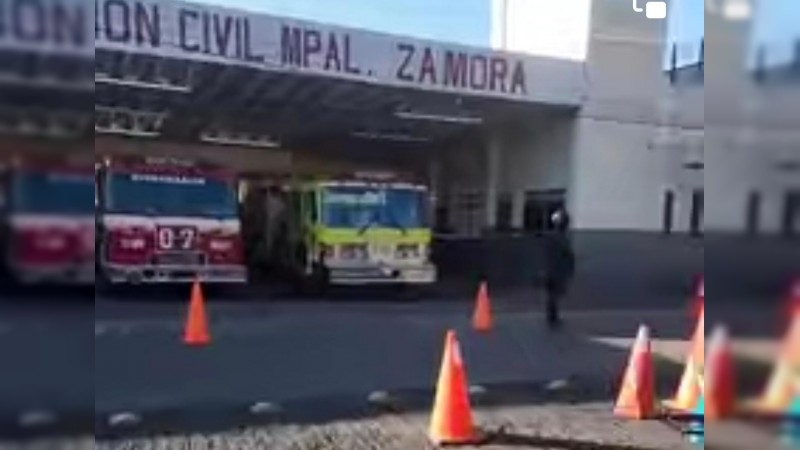 Atacan a tiros base de PC, en Zamora ; hay 2 bomberos heridos 