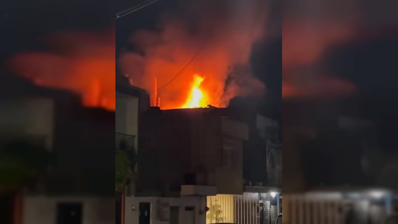 Morelia: se incendia casa, en Lomas de Guayangareo 