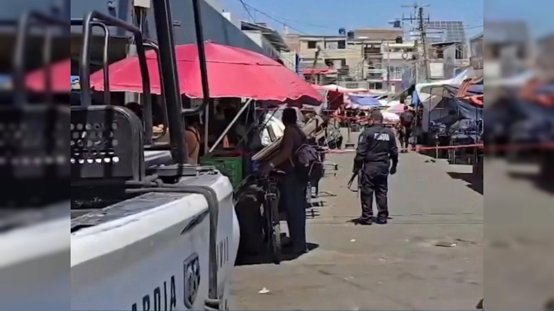 Hombres armados matan a joven y hieren a 3 personas en Mercado de Zamora