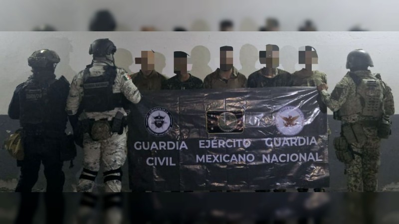 Tras choque armado, en Apatzingán, militares detienen a 5 