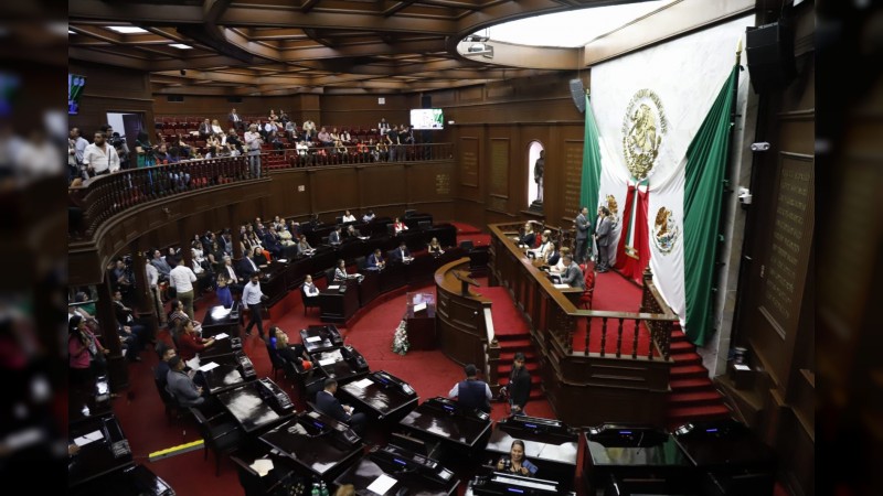 75 Legislatura abre convocatoria para la Medalla Michoacán al Mérito Docente