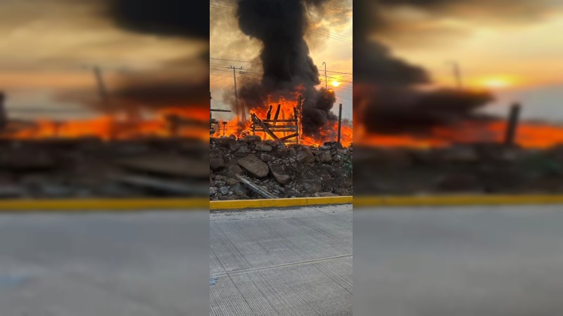 Incendio arrasa con humilde vivienda, en Morelia  