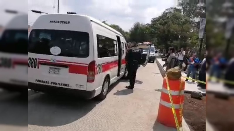 Cinco heridos deja choque de unidad del servicio de transporte 