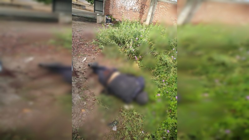 Reportan 3 policías muertos, tras enfrentamiento en Aguililla  