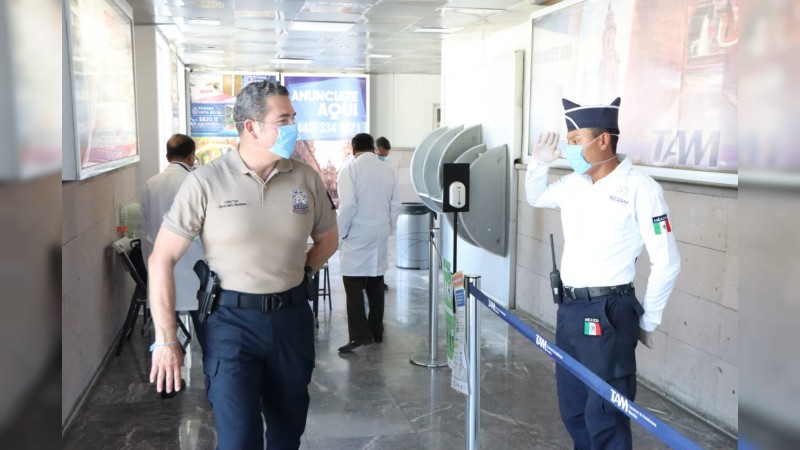 Mantienen cadetes supervisión sanitaria en terminal de Morelia