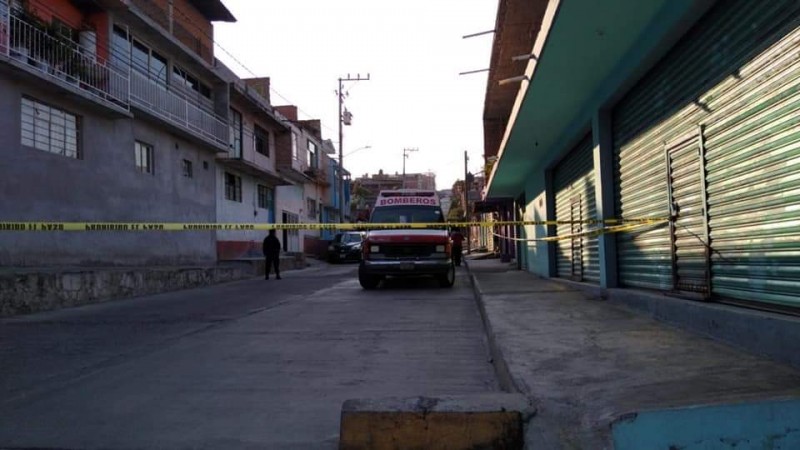 Comando ejecuta a mujer dentro de su vivienda, en Zitácuaro  