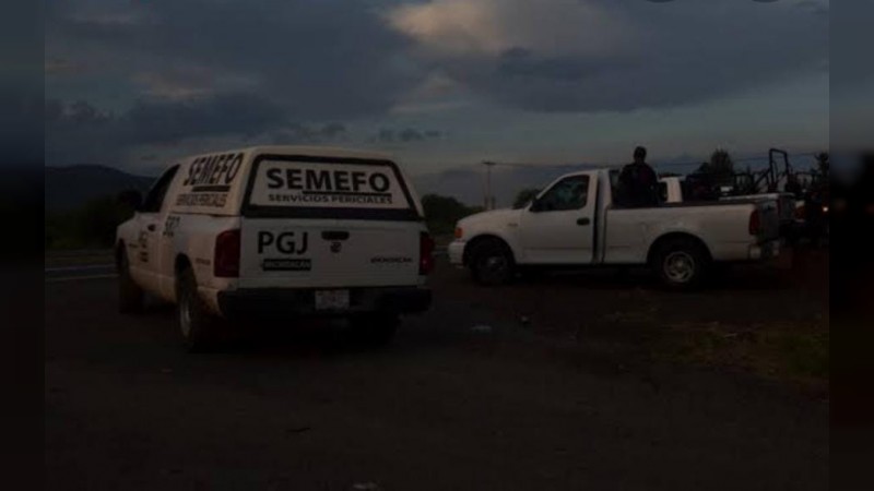 Tiran cadáver baleado y apuñalado, en Ciudad Hidalgo 