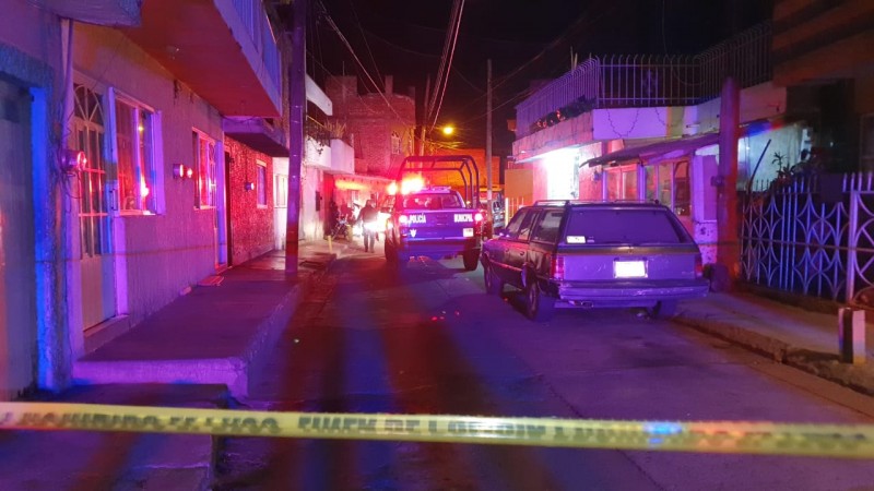 Sicarios interceptan a hombre y lo ejecutan, en calles de Uruapan 