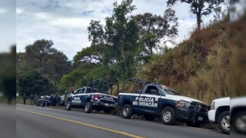 Tiran cadáver baleado, en la libre Uruapan-Pátzcuaro 