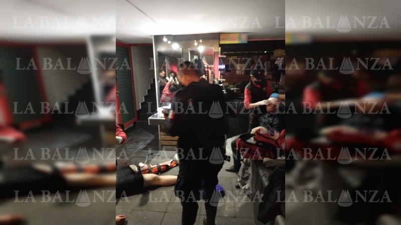 Terror en Pecatto: grupo armado irrumpe en el lugar y balea a empleados