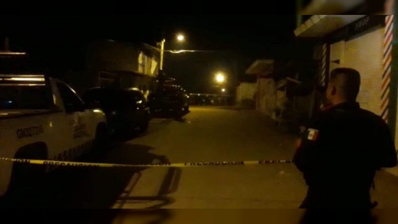 Ataque a balazos en Uruapan deja 2 muertos y 1 herido  