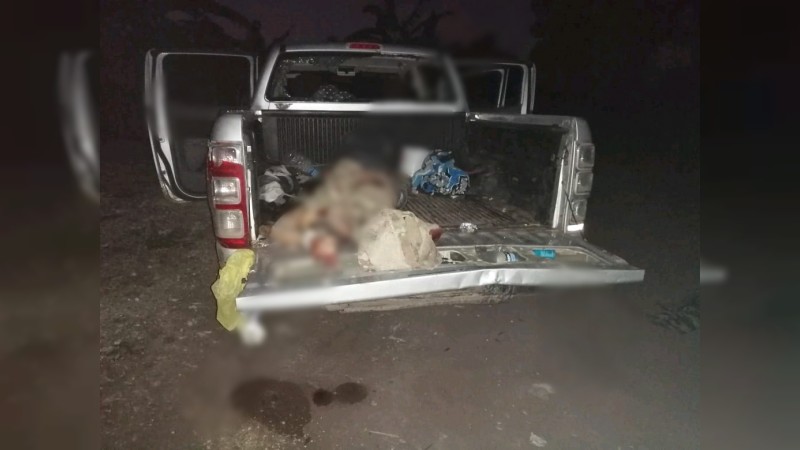 Dejan cadáver en la batea de una camioneta, en Buenavista 