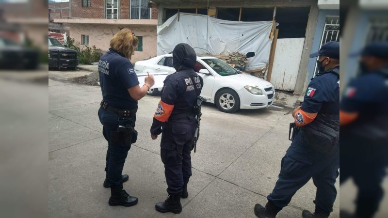 Andaba armada en calles de Uruapan; policías la detienen