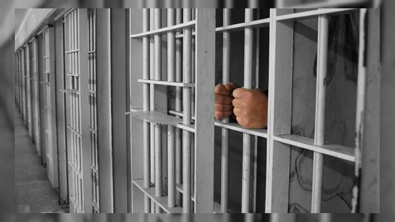 Vendía droga en Tangamandapio; lo condenan a 2 años de prisión