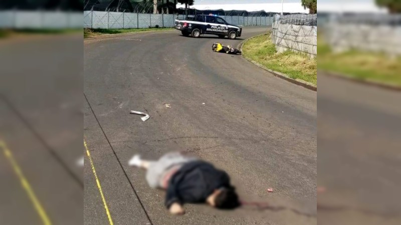Fallece joven motociclista tras derrapar su unidad, en Tangancícuaro