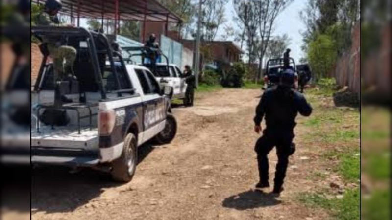 Atacan a balazos a personal de Policía Michoacán en Zinapécuaro