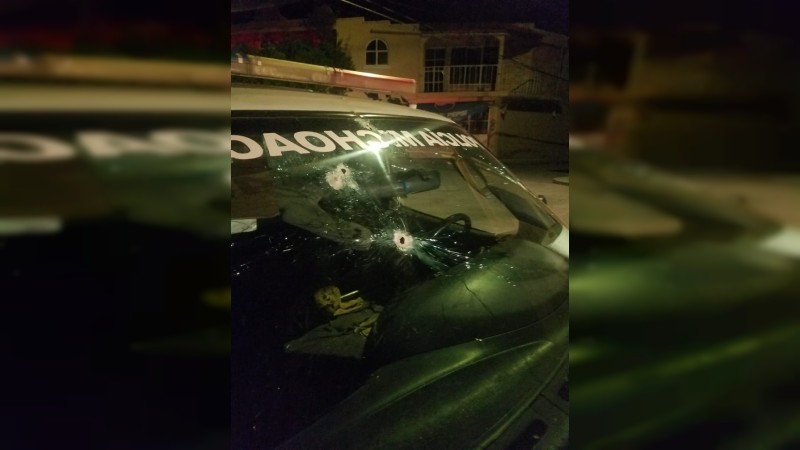 Atacan a policías en Indaparapeo; hay un agente muerto 