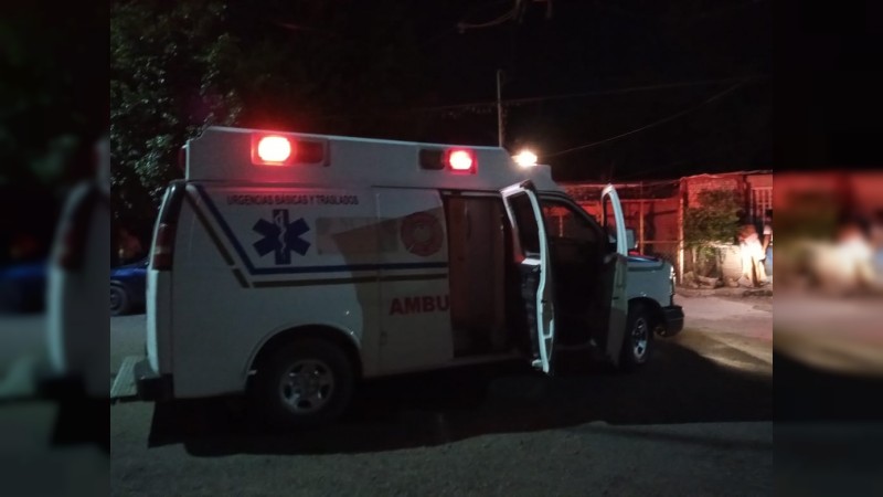 Herido en riña callejera muere en hospital de Lázaro Cárdenas