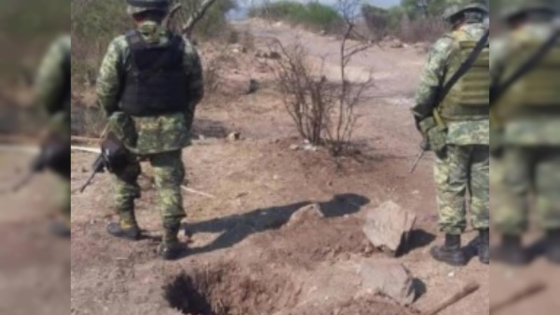 Autoridades detectan 2 tomas “huachicoleras”, en Michoacán