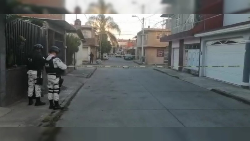 Atacan a balazos a hombre, en calles de Uruapan; muere en hospital 