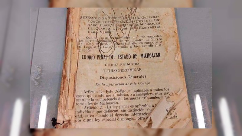 Archivo Histórico del Poder Judicial de Michoacán trabaja en la restauración de documentos jurídicos